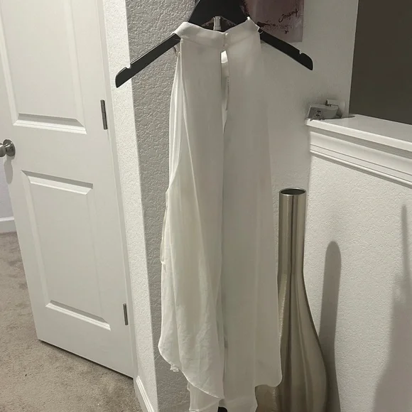 cleo White Halter Chain-Neck Flowing Chiffon Top - Picture 3 of 6